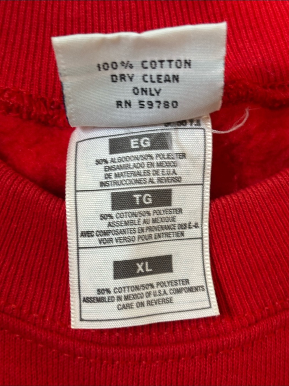 Vintage Guess Jeans USA Red Spell Out Crewneck XL - Picture 6 of 6